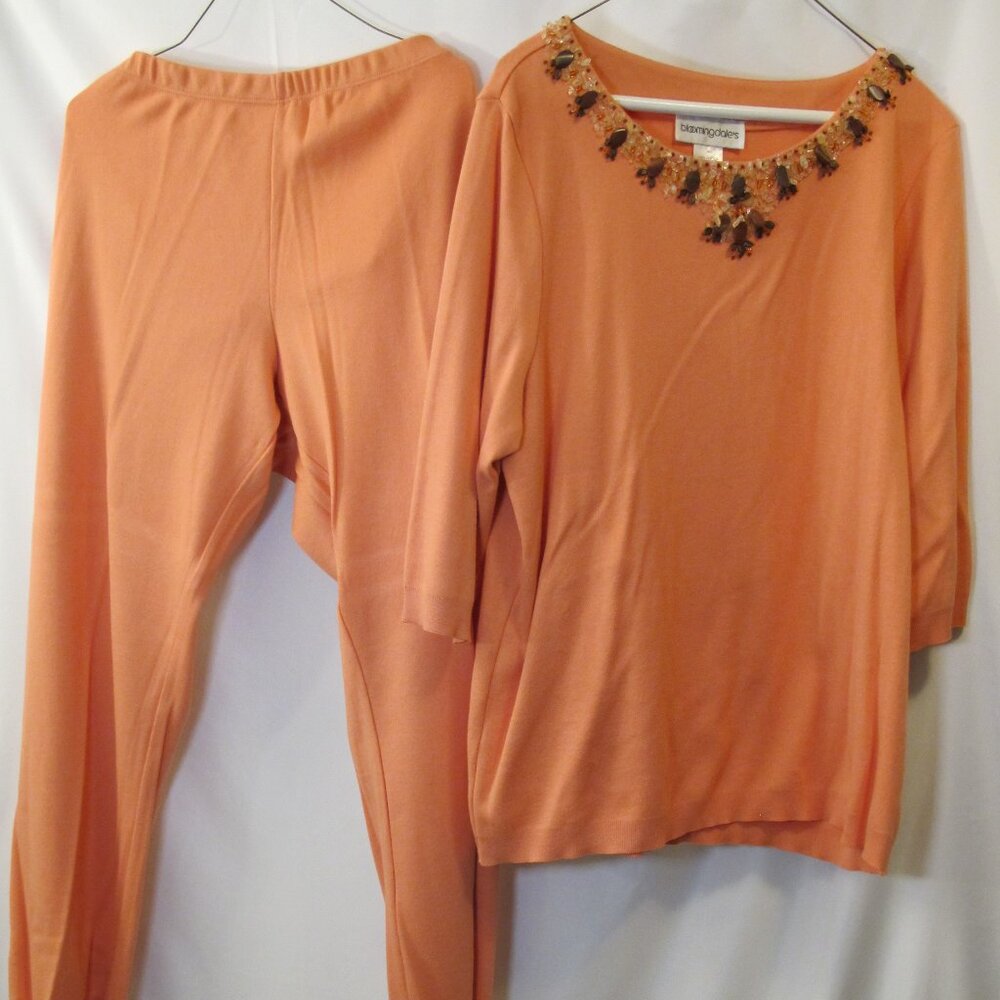 Bloomingdale’s two piece orange top and pant set  PXL